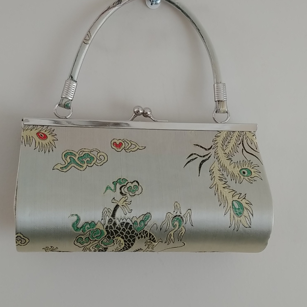 Handbag - Picture 2 of 3